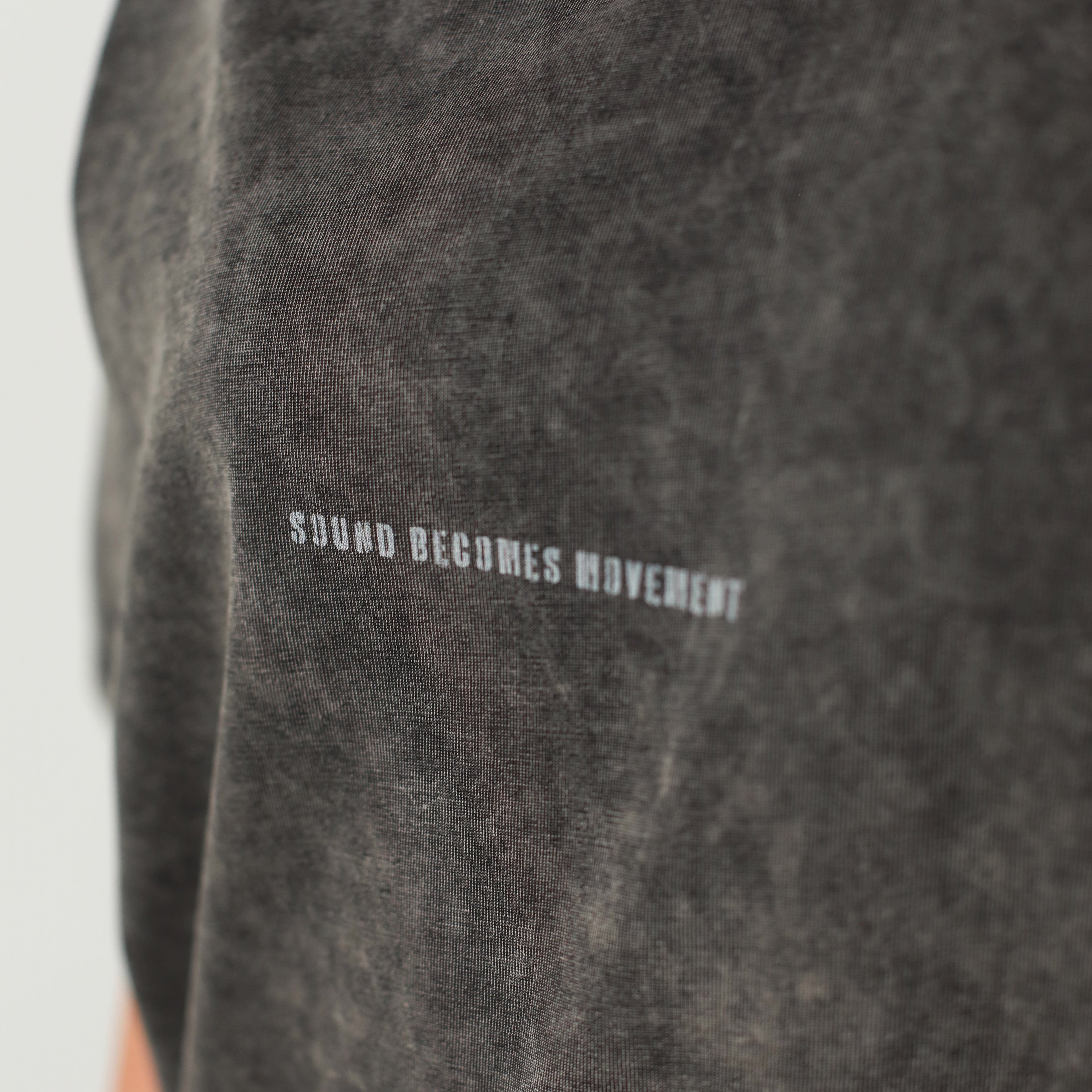 SOUND BECOMES MOVEMENT